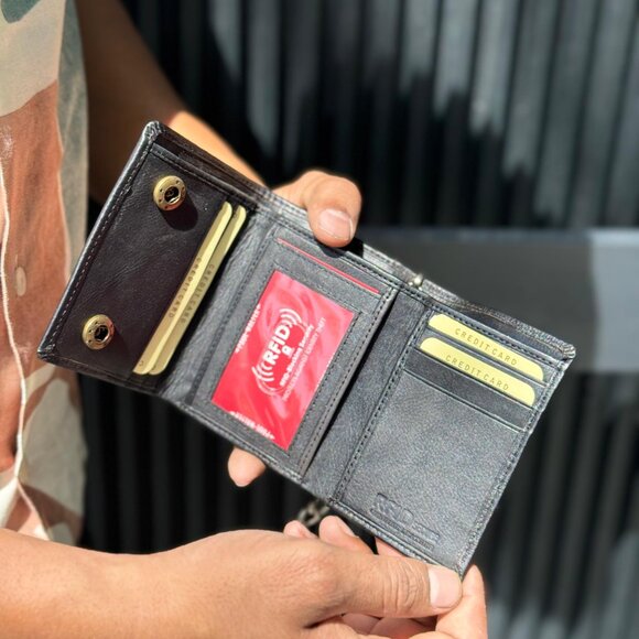 Men's Biker Wallet in Genuine Leather, Trifold Long Chain Wallet With RFID Block - Picture 3 of 8